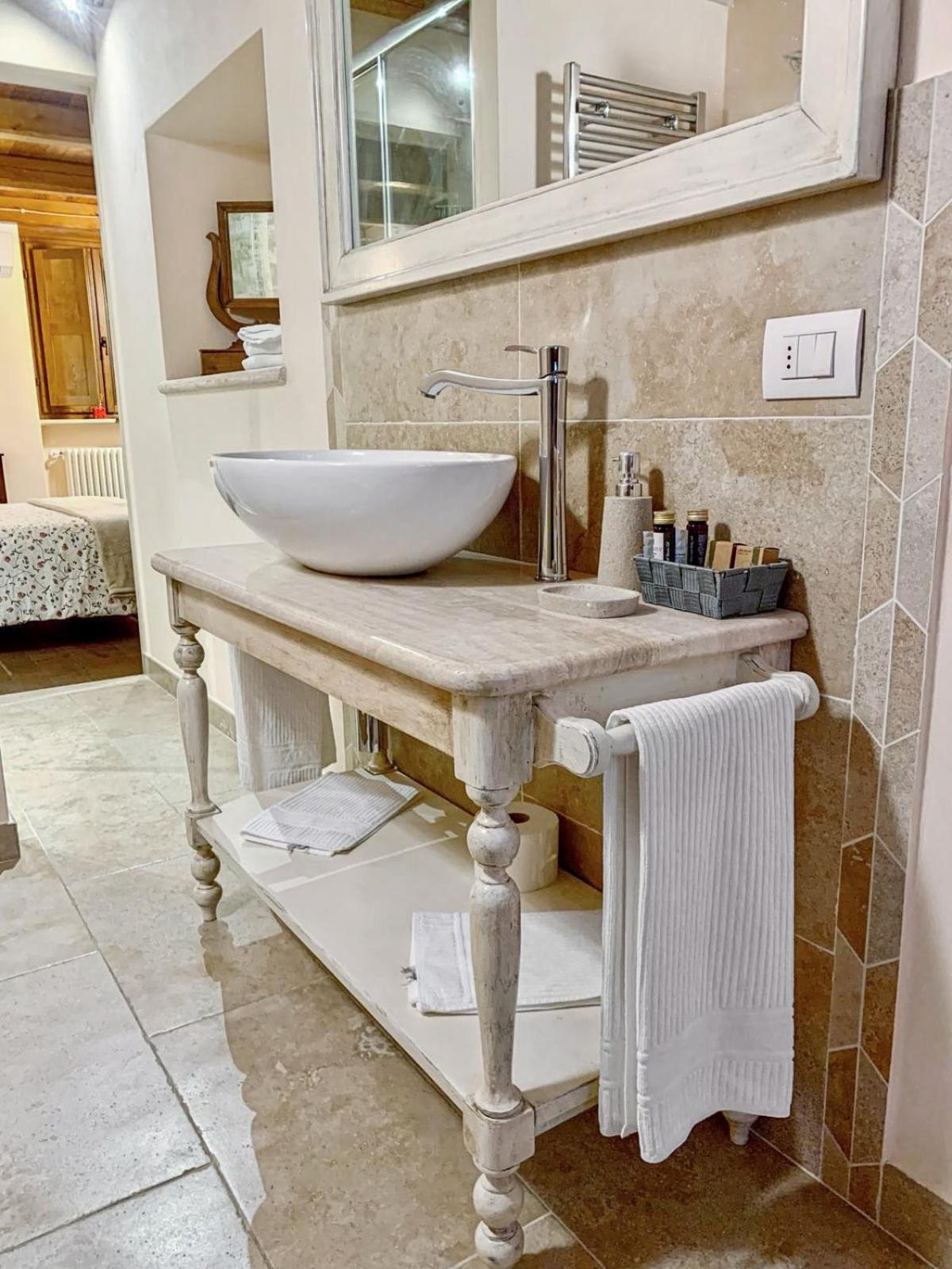 Da Titta Hotel Pitigliano Exterior photo