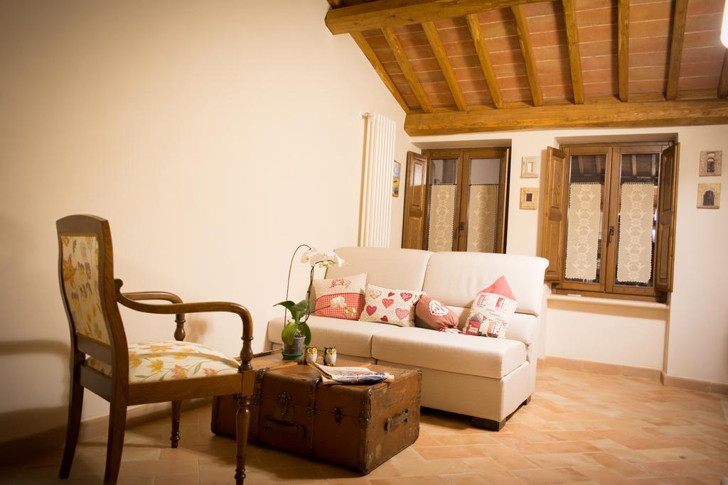 Da Titta Hotel Pitigliano Exterior photo